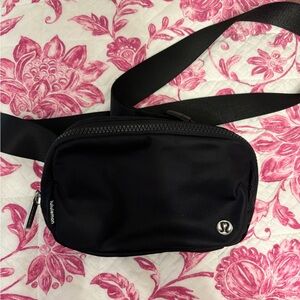 Lululemon belt bag
